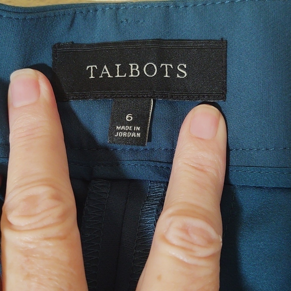 Talbot Women's Pants with ruffle on front pockets - Picture 3 of 9